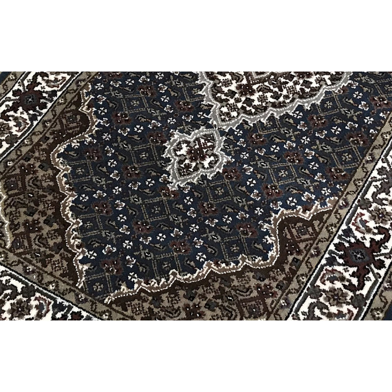 Tapis bleu foncé et crème noué à la main de haute qualité