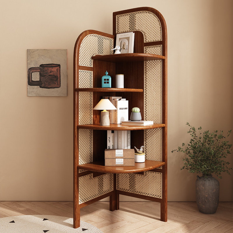 Vitrine d'angle simple et classique en rotin