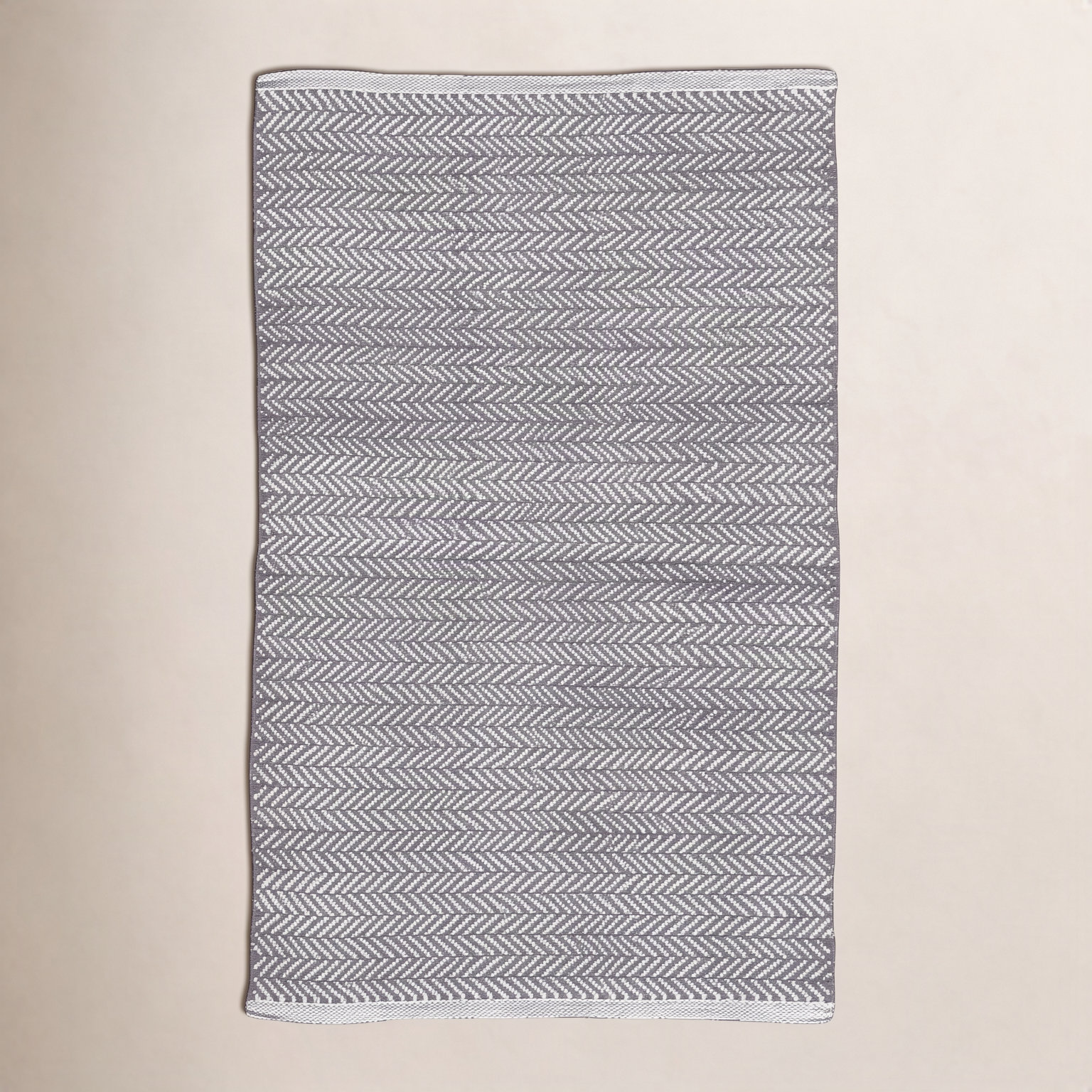 C3 Herringbone Shale White Outdoor Rug, Runner 2'6" x 8'