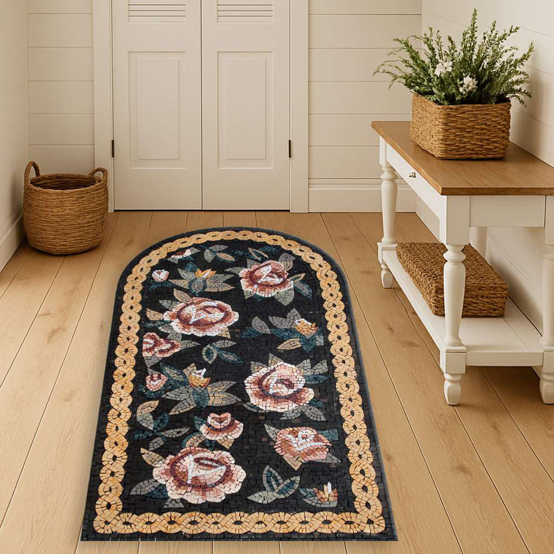 Tapis de couloir noir en mosaïque rose