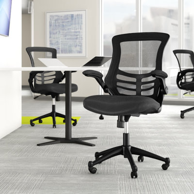 Chaise de bureau ergonomique pivotante à dossier mi-haut en filet avec accoudoirs rabattables Jayetta