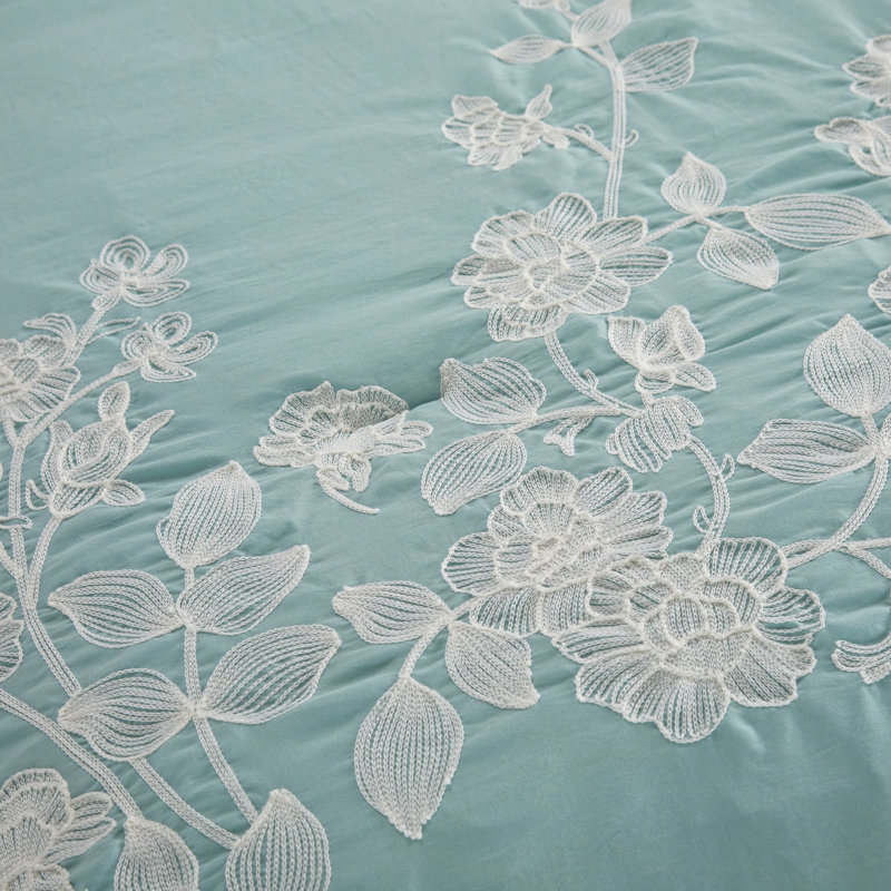 Ensemble d'édredon en microfibre vert clair / blanc 12 pièces Juliett, Édredon très grand + 11 pièces supplémentaires