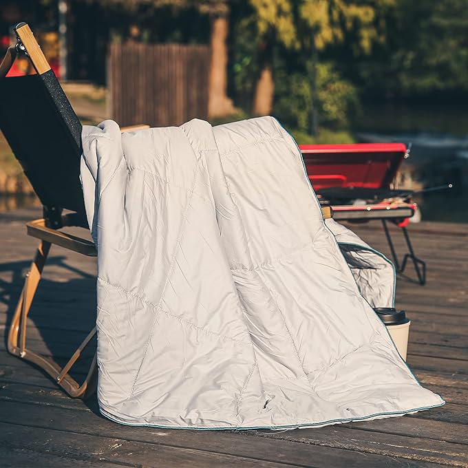  Couverture d'extérieur Ultra Warm, L 80 po x l 84 po, Army Green