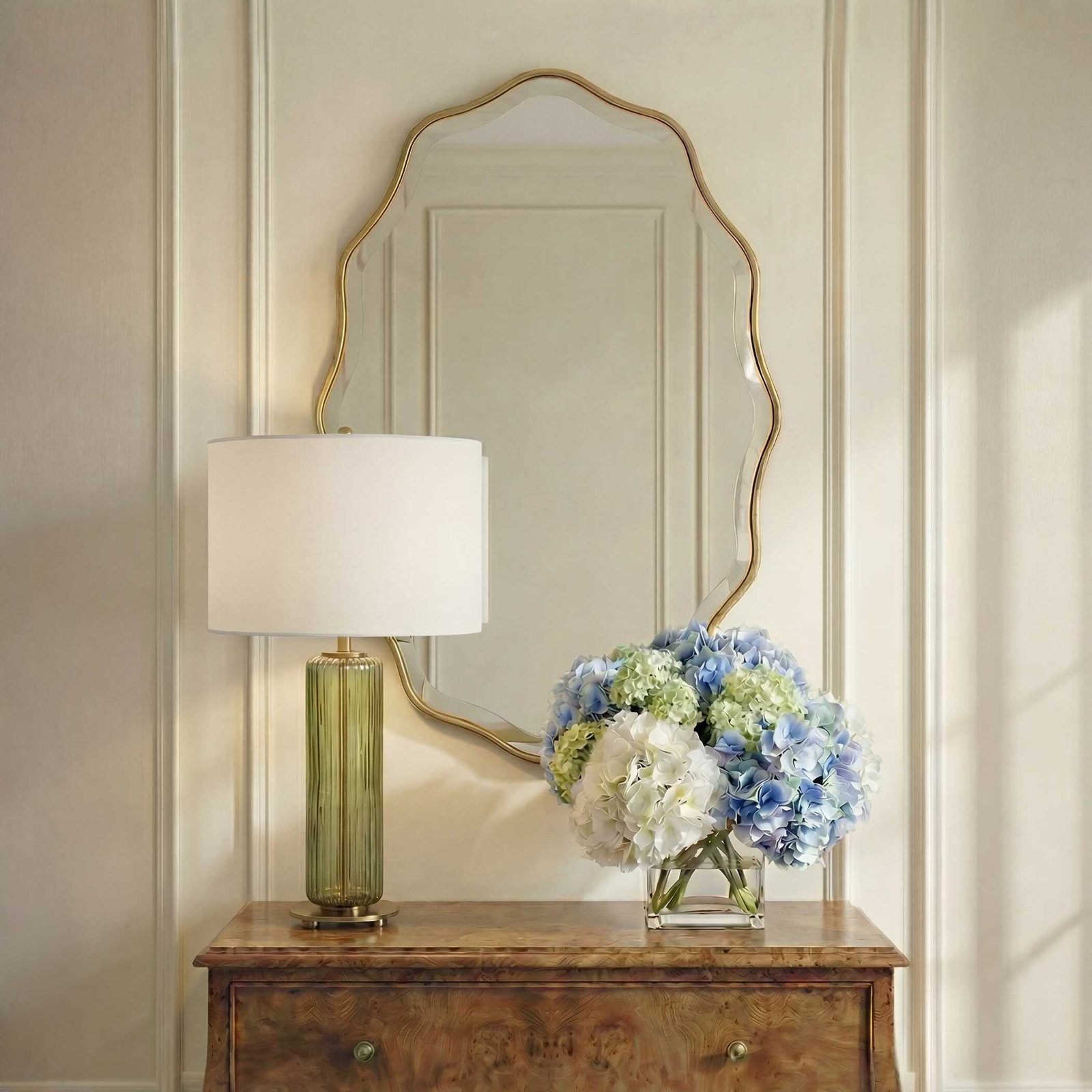 Katerina Accent Mirror, Gold, Irregular, 31.5'' H X 21.5'' W