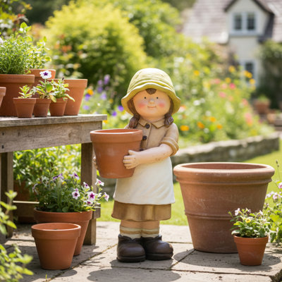 Magnésie jardinière tenant une jardinière