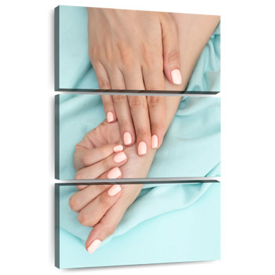 Shuttleworth Simple Peach Nails