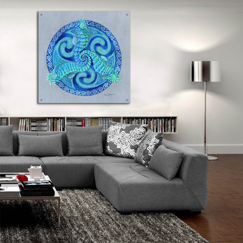 «Seahorse Triskele» par Rebecca Wang Art, H 36 po x l 36 po x P 0,2 po