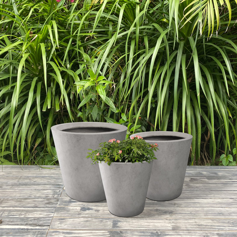 Waitman Pot Planter, Natural Concrete