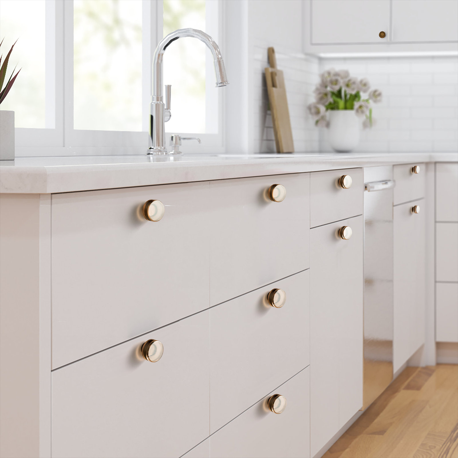 1.3" Circle Cabinet Knob, Champagne