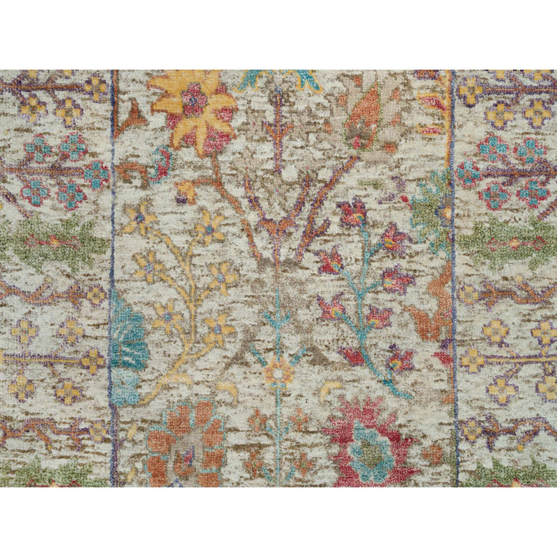 Tapis unique en acrylique 2 pi 6 po x 25 pi 10 po Serenity