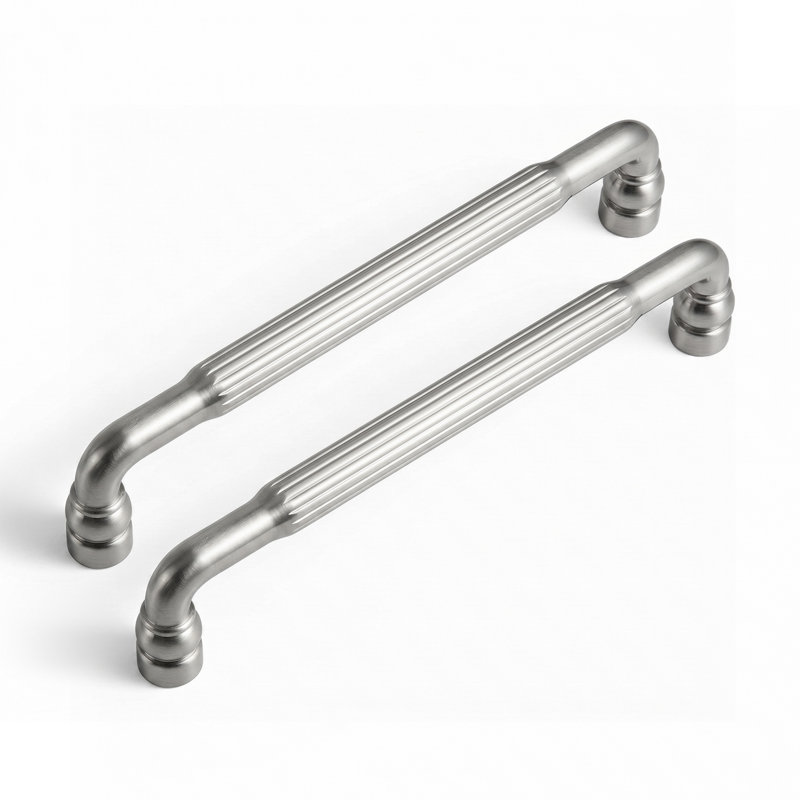 Poignée de meuble tubulaire rainurée, 5", Satin Nickel