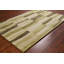 Tapis en laine abstraite moderne touffeté à la main clair céleri, vert olive, crème et beige Millwood