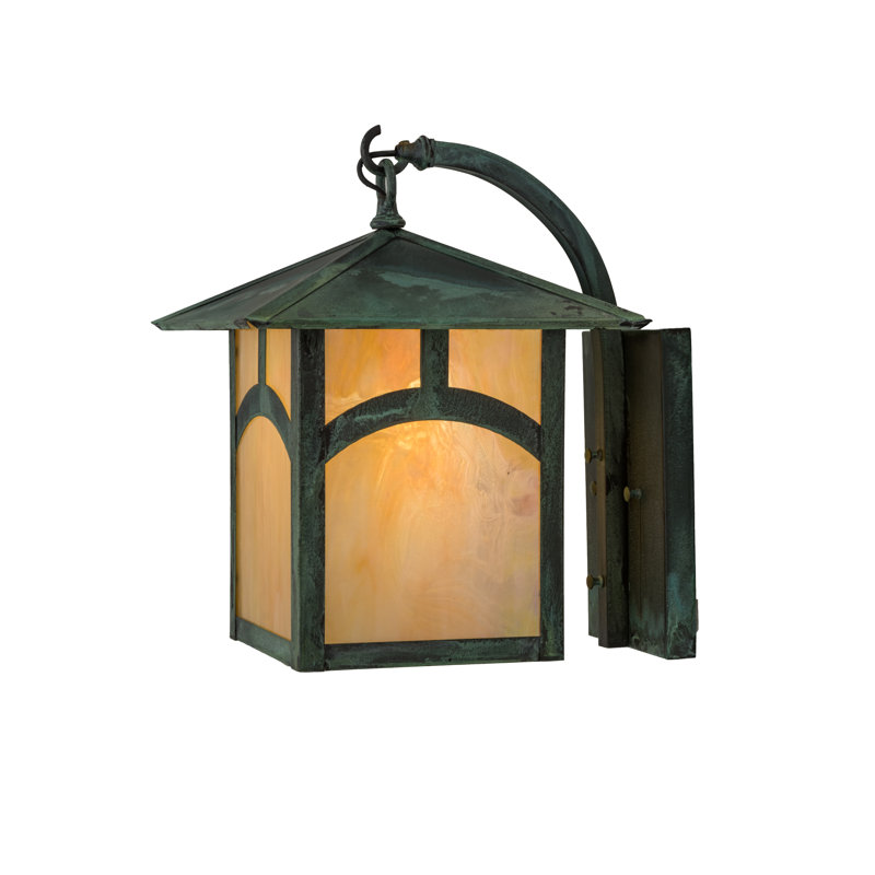 Seneca Hill Top 1 - Light Outdoor Wall Lantern