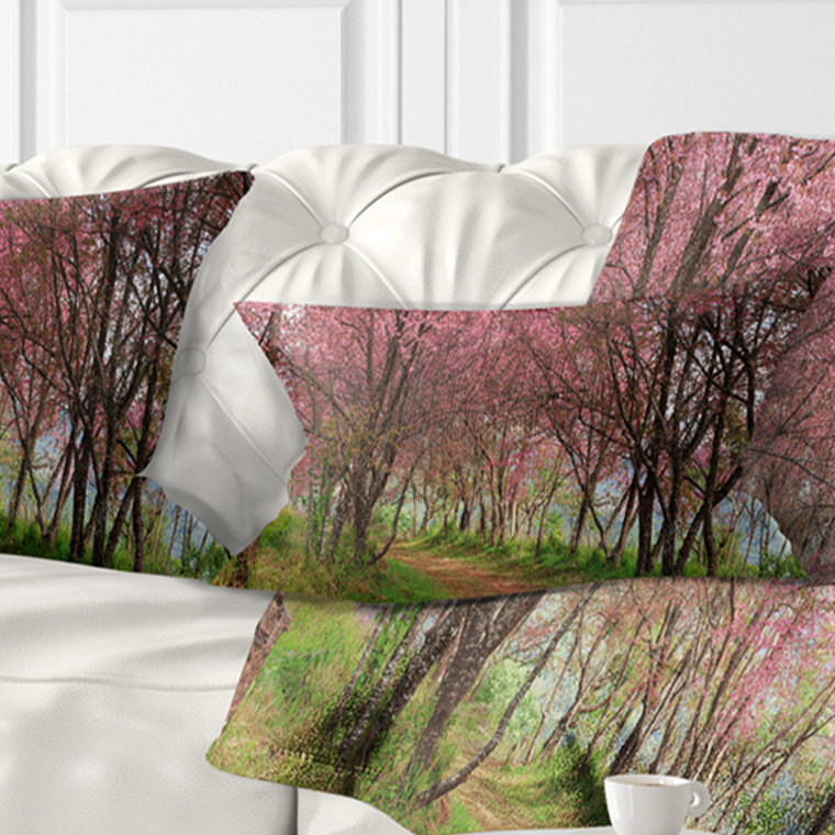 Coussin imprimé sakura fleurs en paysage thaïlande, Square 16" x 16"