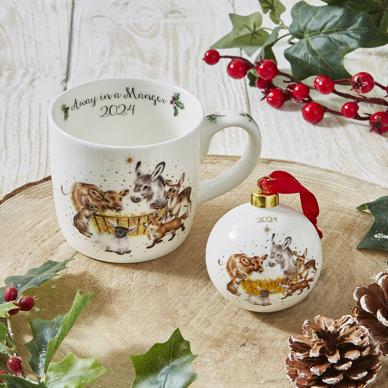 Classic Wrendale Designs, Away in a Manger Bauble