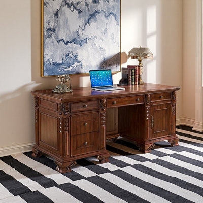 Bureau de style européen sculpté