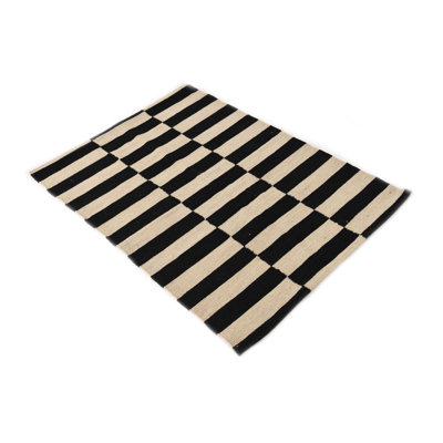 Tapis noir et blanc 3x4 Pinkerton
