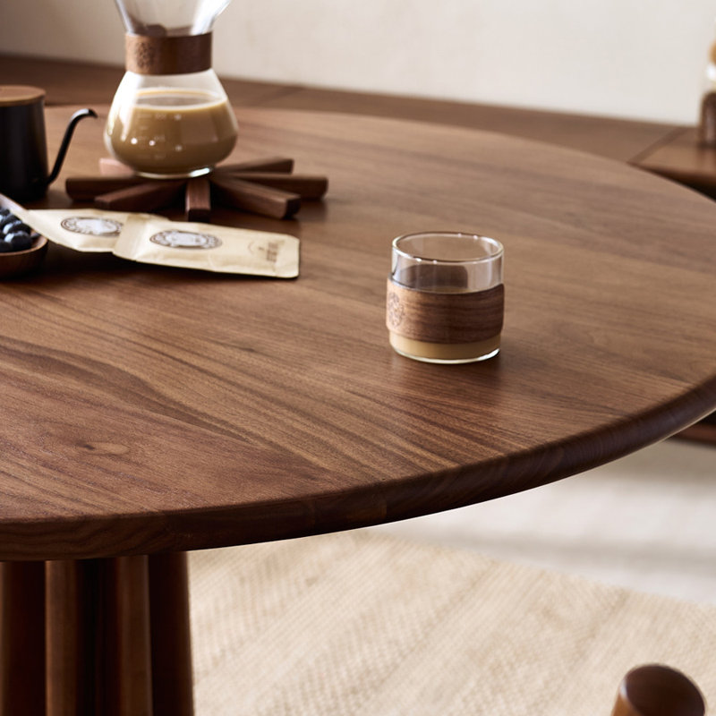 Table en bois de noyer américain haut de gamme de style américain, 29.52"H x 43.3"L x 43.3"W