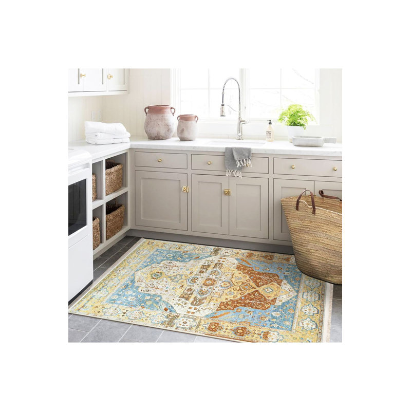 Tapis décoratif beige à motif traditionnel bleu lavable à la machine de la collection Barcelona