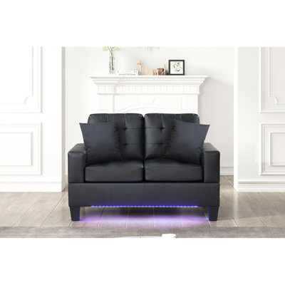 L 55,5 po noir avec lumières à DEL, 2 sièges, coussins, 20 po de hauteur de siège, 21,5 po de profondeur, 43,5 po de largeur, 26,5 po d'accoudoir et 18 po de dossier, 5,5 po de hauteur, un ajout élégant et pratique