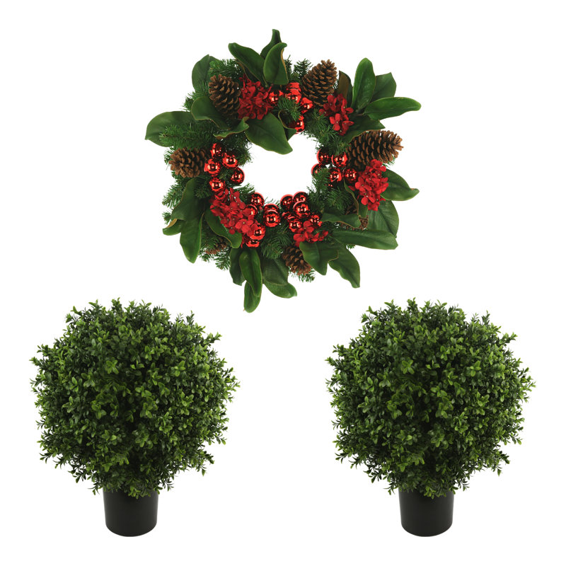 22" Holiday Wreath with Two UV Rated Boxwood Drop-Ins