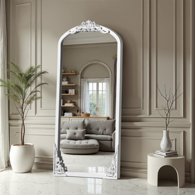 Miroir rétro avec cadre sculpté