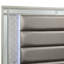 Éclairage à DEL capitonné avec passepoil en tissu d'ameublement moderne et luxueux-434052460