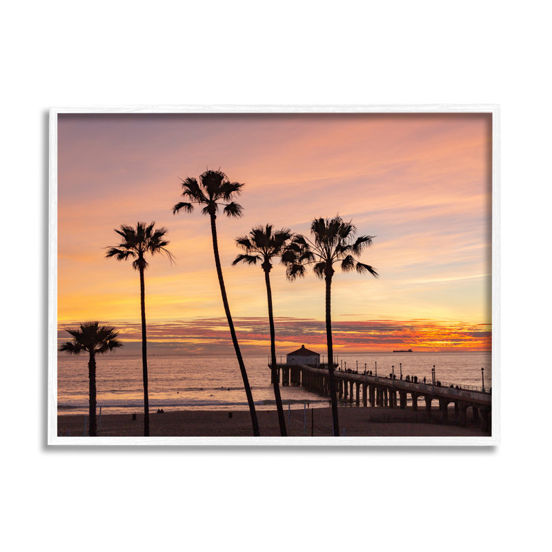 Palmier tropical au coucher du soleil, H 11 po x l 14 po x P 1,5 po, Giclée encadrée blanc bord de mer