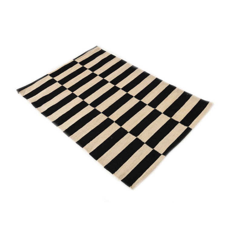 Tapis noir et blanc Osbourne