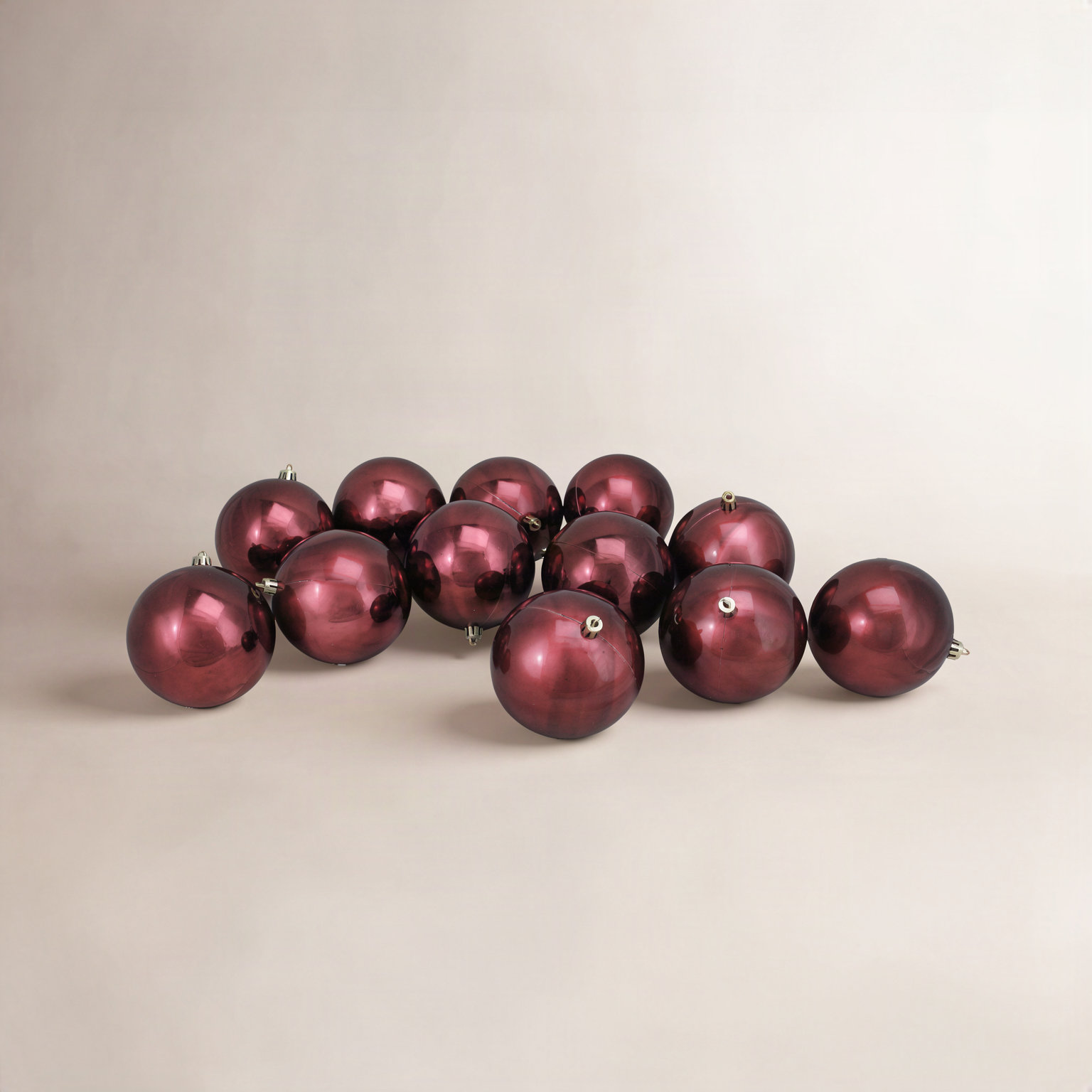 4" Shatterproof Bauble, Burgundy