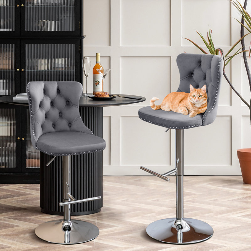 Très grand tabouret pivotant de 34,1 po Revakshi, Gris