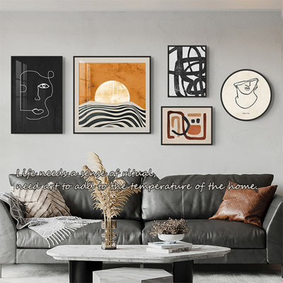 Cinq peintures décoratives de style nordique pour le salon, un ensemble de petites décorations murales d'art mettant en vedette une combinaison de peintures, de petites peintures murales d'art sur fond de canapé avec un style abstrait français rétro.