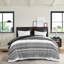 Édredon gris en coton 3 pièces avec un magnifique capitonnage enchanteur en chenille-125444785