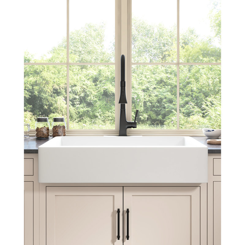 Robinet de cuisine avec bec rétractable, texture en acier inoxydable noir mat, revêtement anticorrosion, buse rotative à 360 ° pour une utilisation simple de l'eau, accès