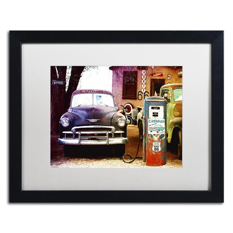 « gas station router 66 », reproduction de photo sur toile encadrée, H 16 po x l 20 po x P 0,5 po, Cadre noir, Blanc