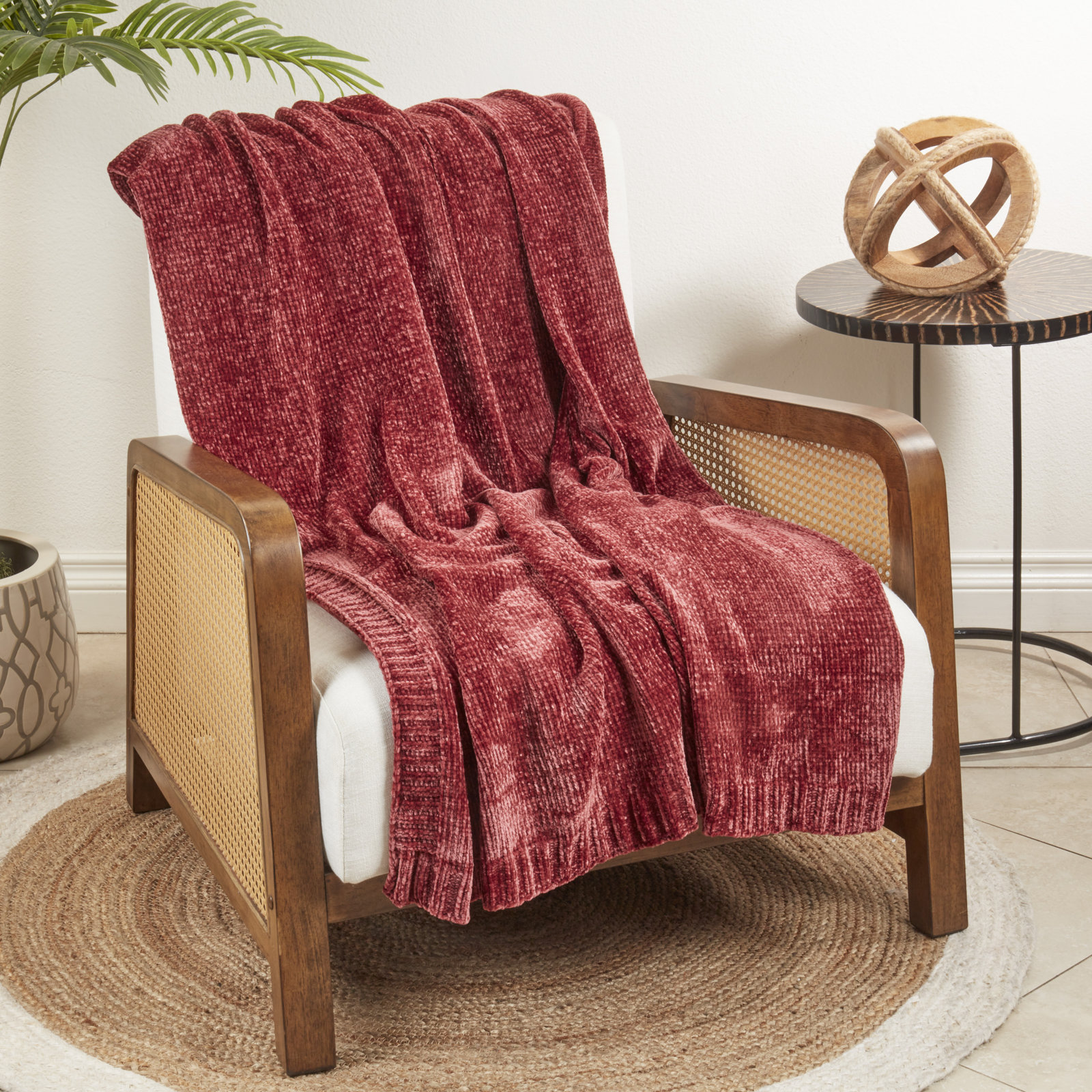 Warmth of Knit Throw, Red