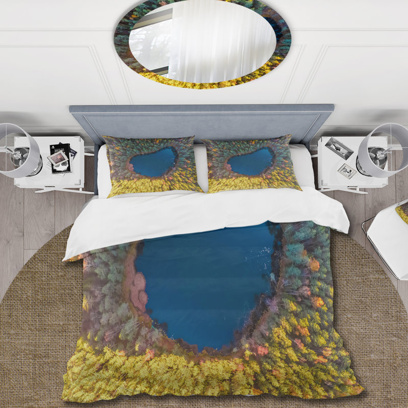 Ensemble de housse de couette Ariel View of Mountain Lake In The Woods - Lake House