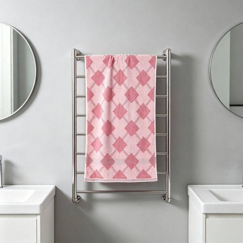 Oversized Ultra Soft Bath Towel, Super Absorbent Lint Free Quick Drying For Face And Body, Gentle On Sensitive Skin, 15.7x35.4in Pink