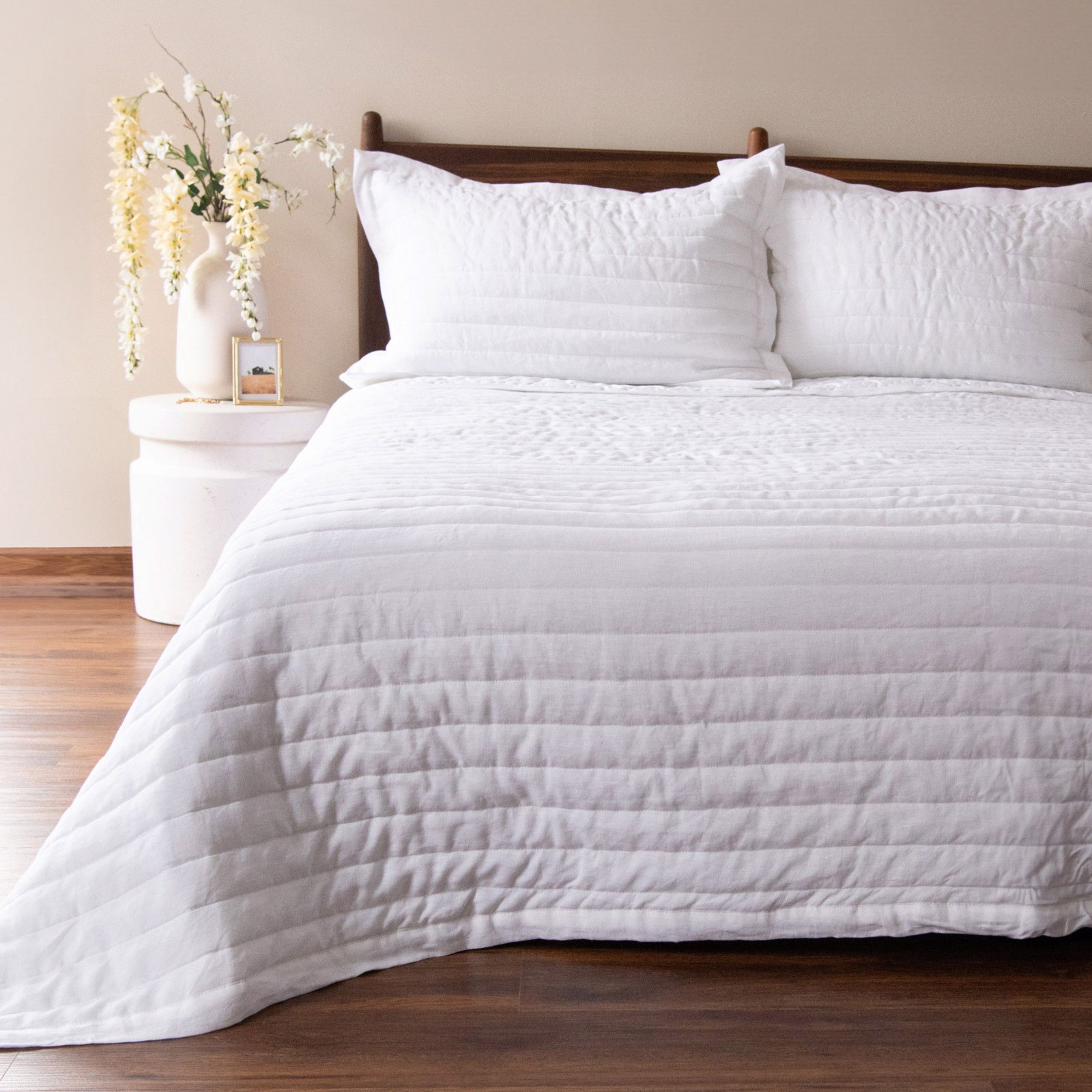 French Linen Quilt Set, White, King Quilt + 2 King Shams