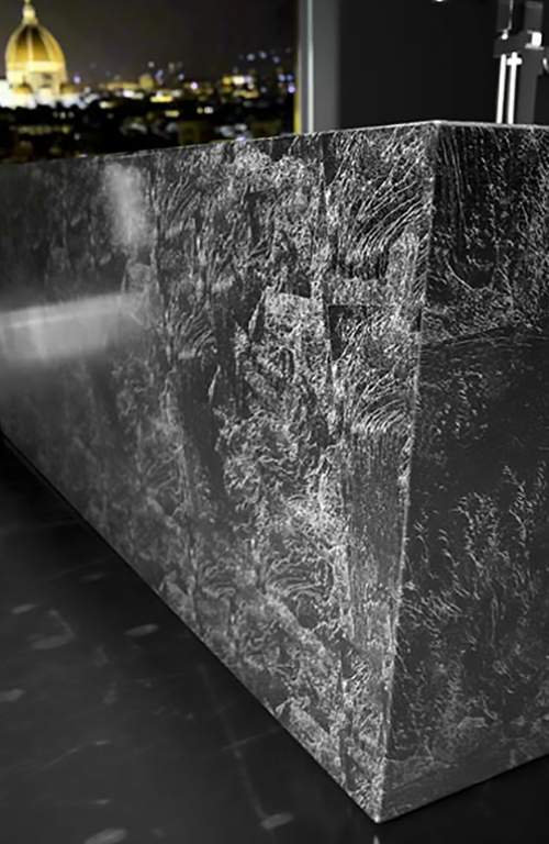 70.09'' L Soaking Bathtub, Silver Leaf