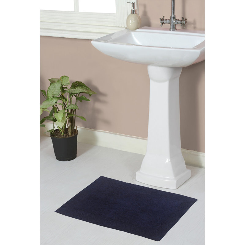 Tapis de bain réversible de couleur unie BRUSS, L 17 po x L 24 po, Marine