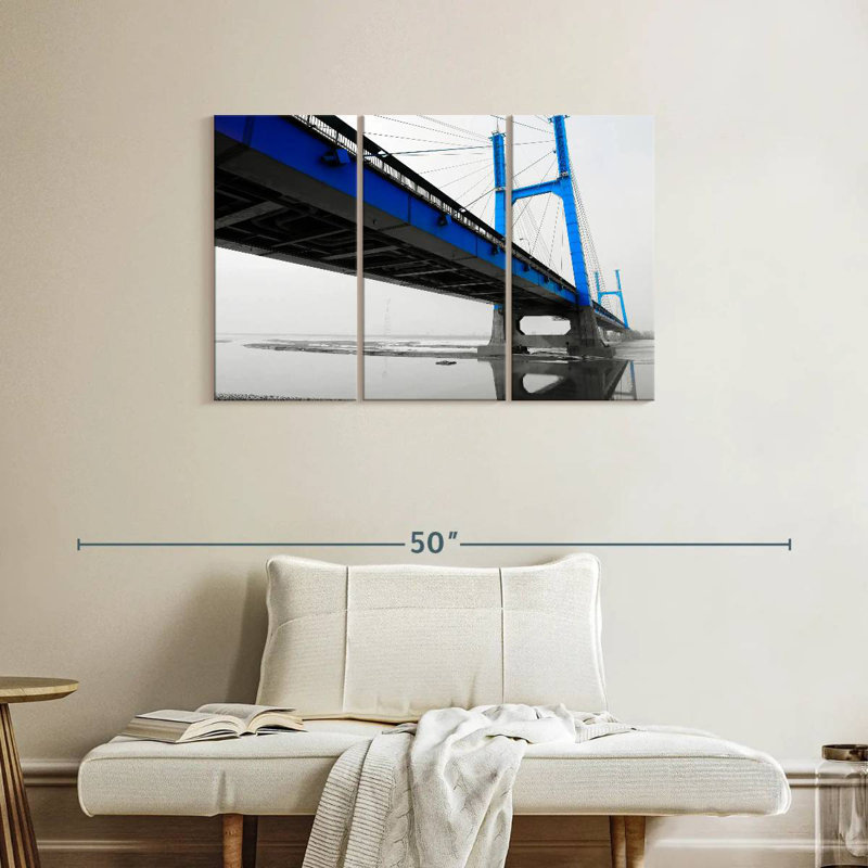 Lilie Suspension Bridge en bleu, H 24 po x l 38 po