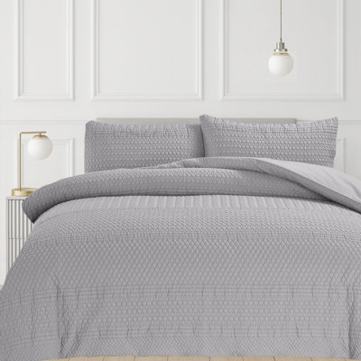 3D Embossed Allover Pattern Paloma Duvet Set