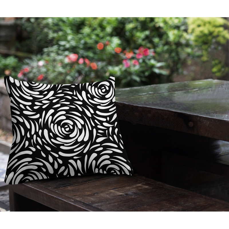 Coussin décoratif intérieur / extérieur Carvell, L 15 po x H 15 po, Noir
