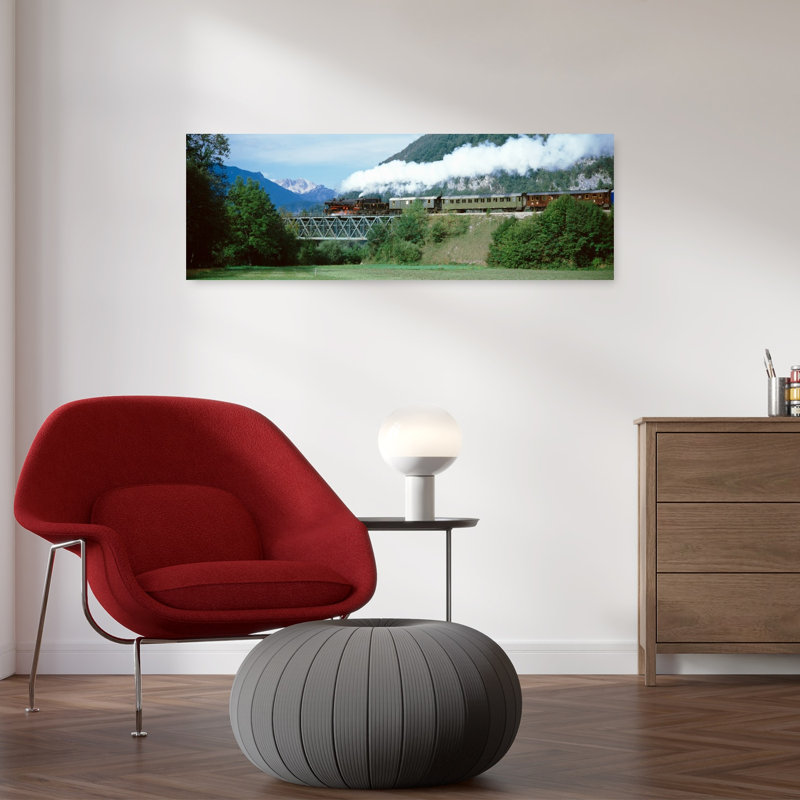 Train sur un pont, Bohinjska Bistrica, art abstrait de paysage forestier contemporain slovène, H 12 po x l 36 po