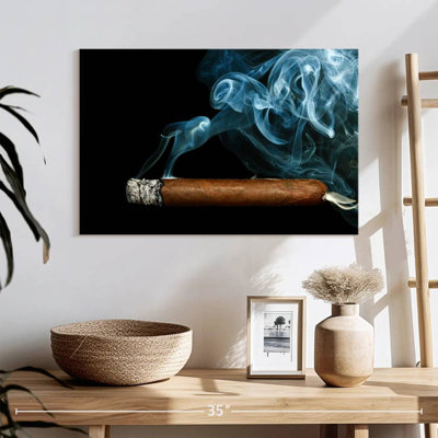 Senne Cigar With Smoke