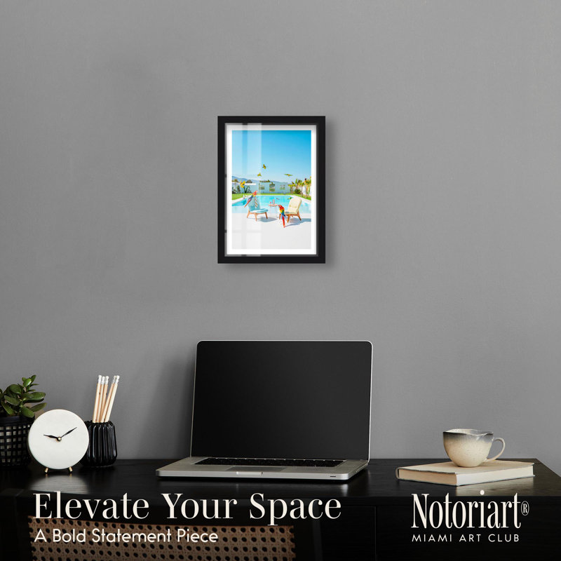«Parrot Paradise Poolside Shadowbox» par Notoriart, Noir, H 16 po x l 11 po