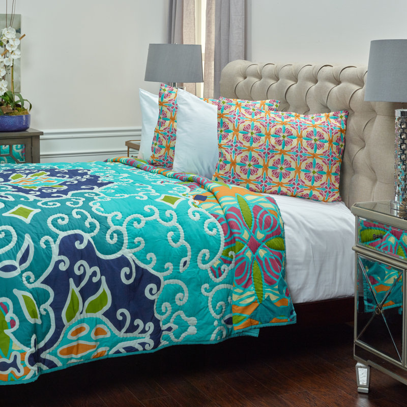 Gabby Cotton Floral Quilt, Queen Quilt