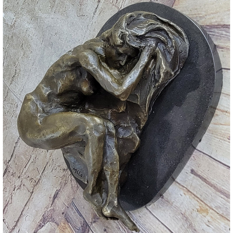 Earldean Figurines & Sculptures