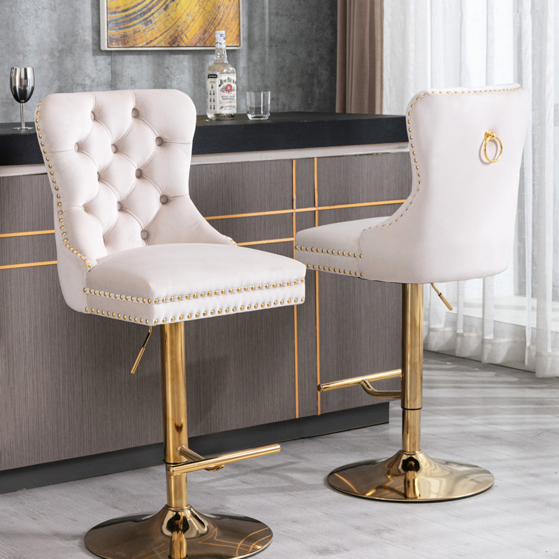 Épais pivotant doré de 2 - velours beige, hauteur réglable de 27 à 35 pouces, détails faits à la main pour la maison et la pub, tabourets de bar, revêtement en velours